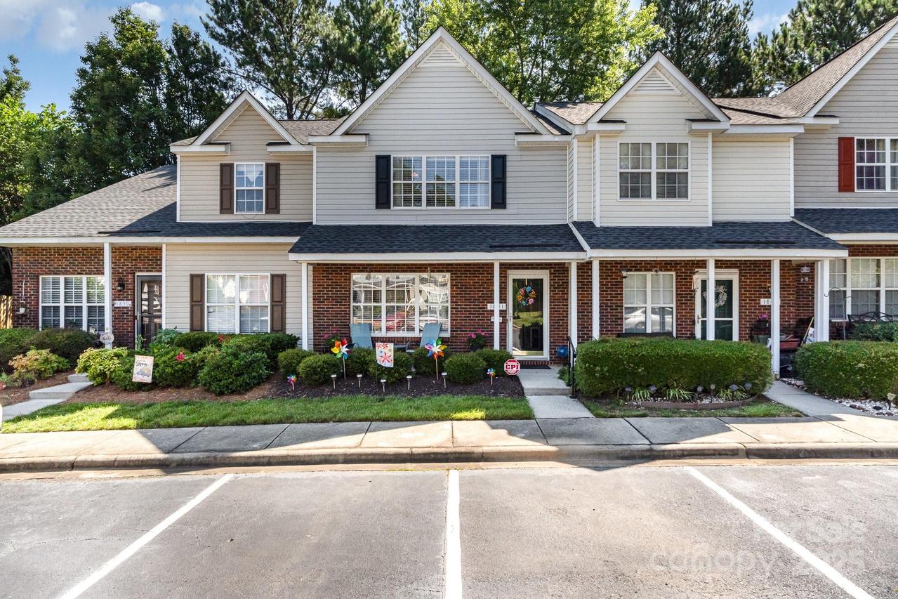1841 Birch Heights Ct., Charlotte, NC 28213