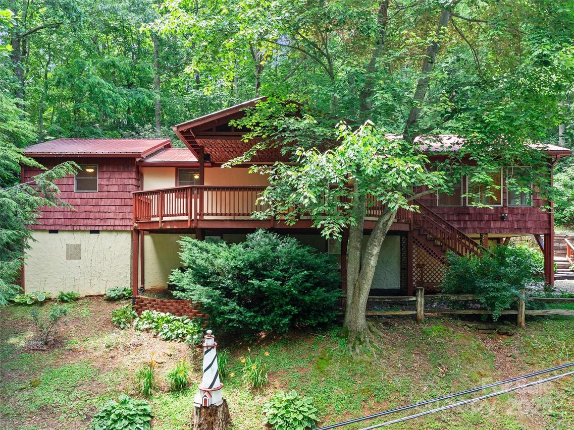 125 Heartland Ln., Burnsville, NC 28714