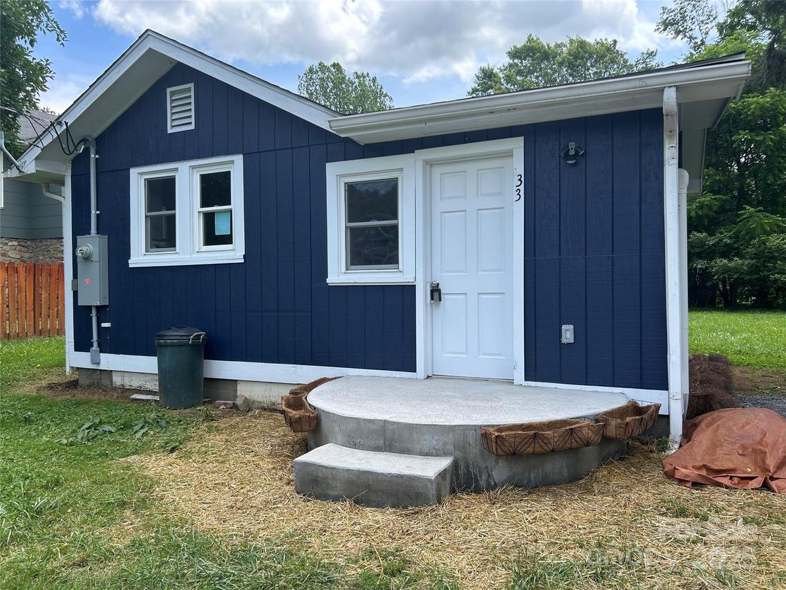 33 Graybark Ct., Waynesville, NC 28786