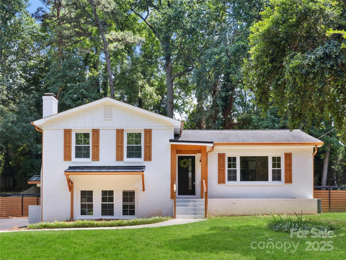 2120 Shadyview Dr., Charlotte, NC 28210