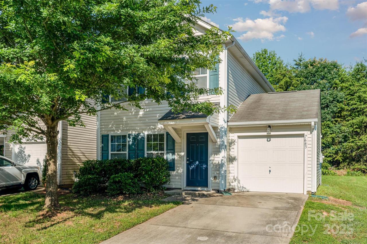 7643 Monarch Birch Ln., Charlotte, NC 28215