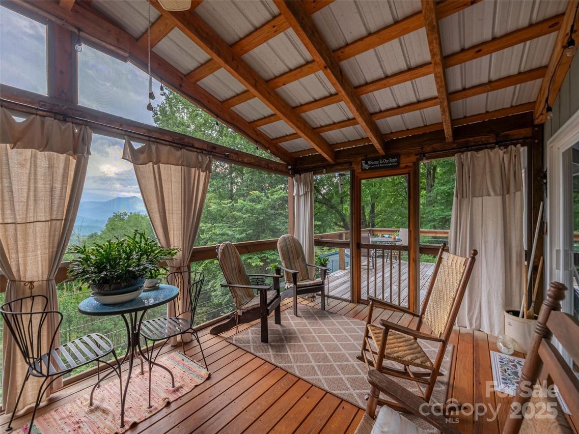 1411 Kitchens Branch Rd., Sylva, NC 28779