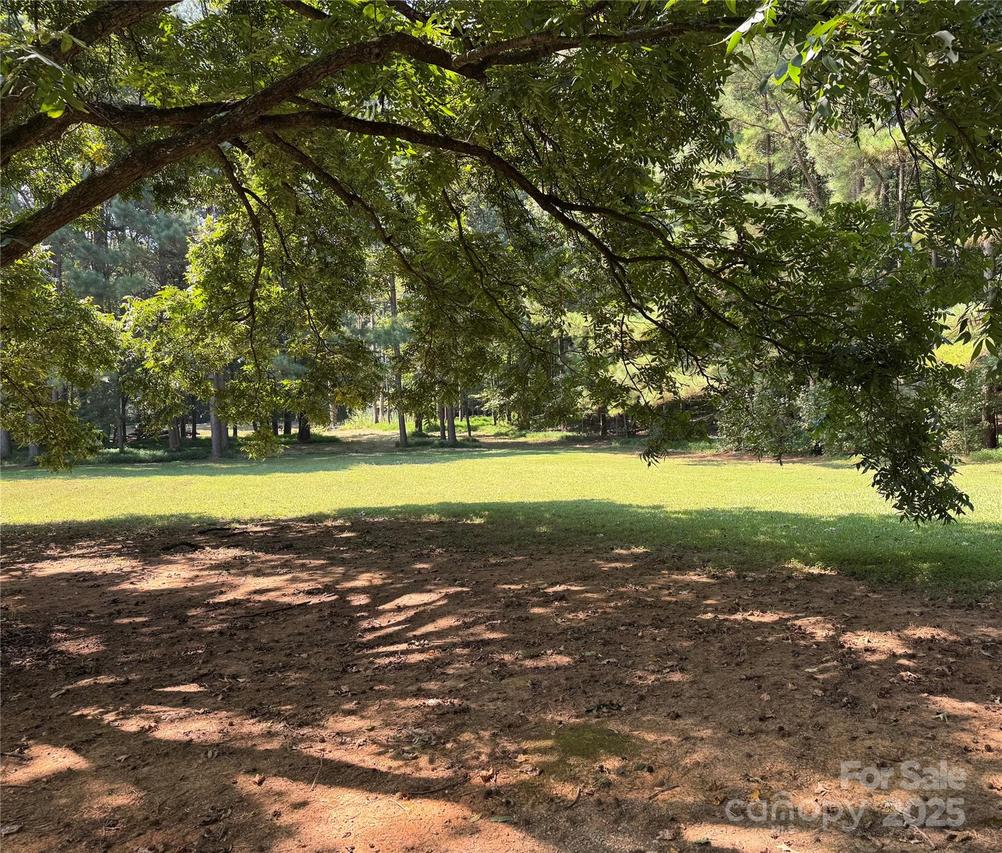 6107 Jeanne Dr., Waxhaw, NC 28173