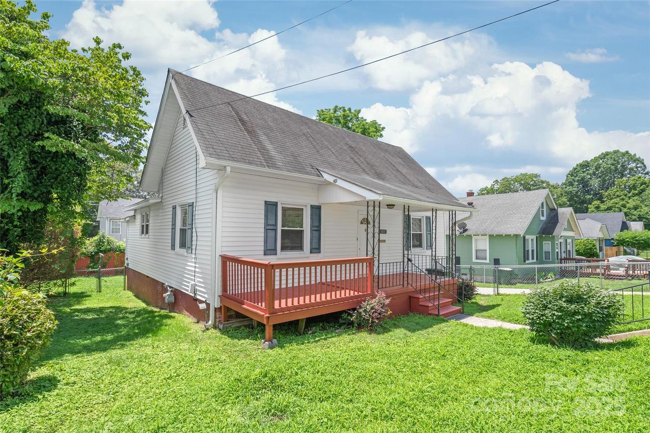 1113 W 4th Ave., Gastonia, NC 28052
