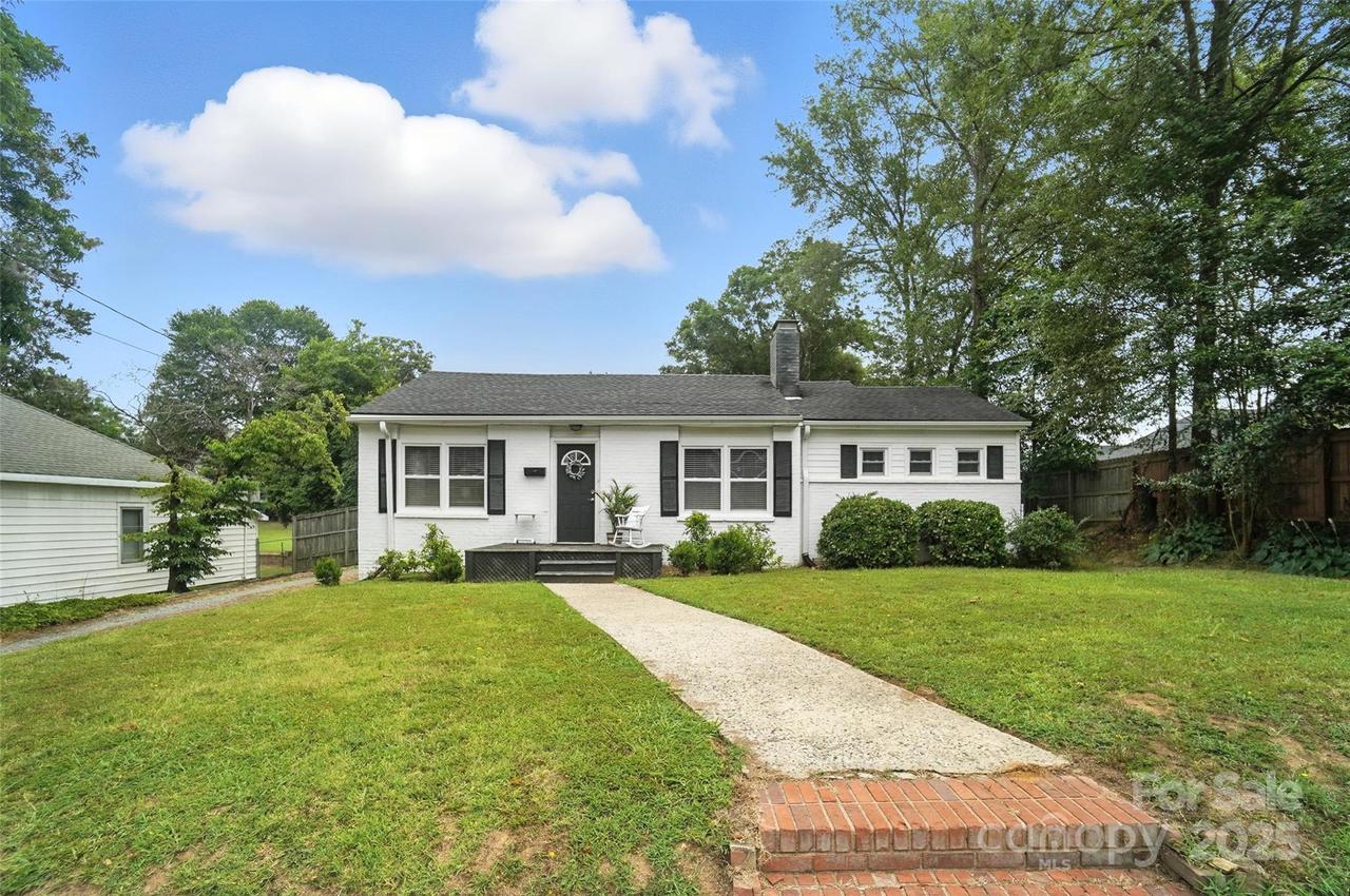 217 Highland St., Mount Holly, NC 28120