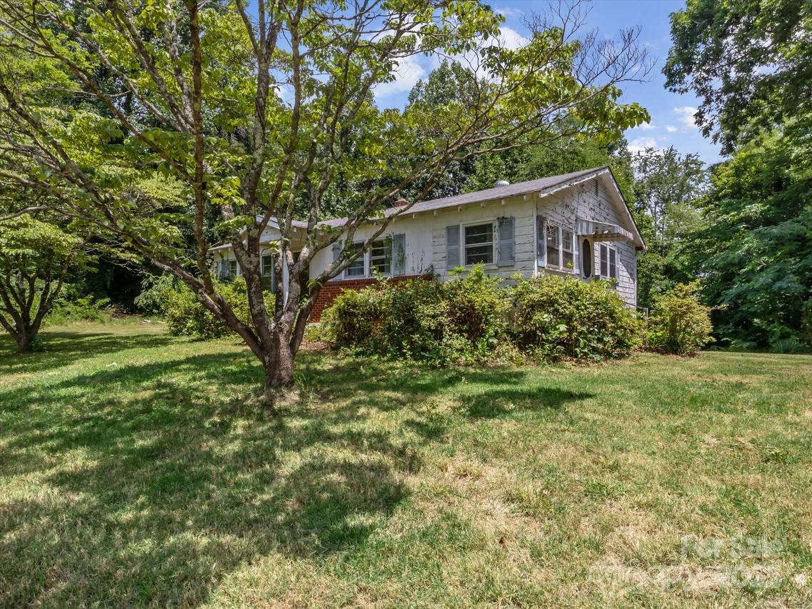 859 Stacy Hill Rd., Nebo, NC 28761