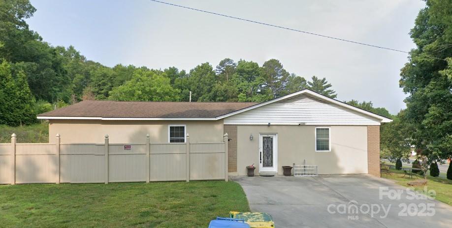 1335 Long Creek Dr., Albemarle, NC 28001