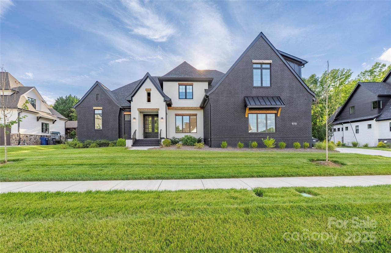 10119 Laurier Ln., Huntersville, NC 28078