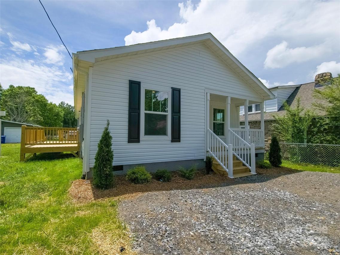 126 Fountain Way #14A, Swannanoa, NC 28778
