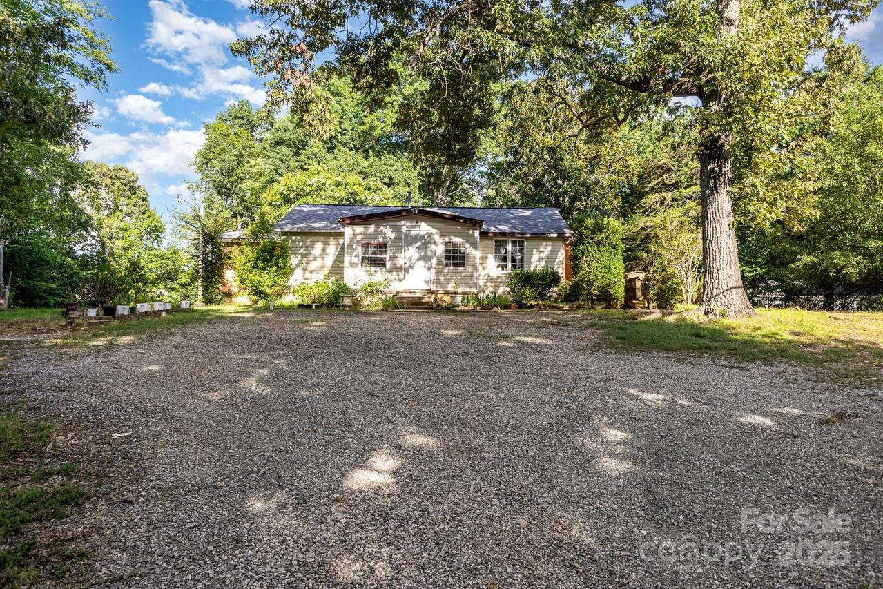 8301 Pine Oak Rd., Waxhaw, NC 28173