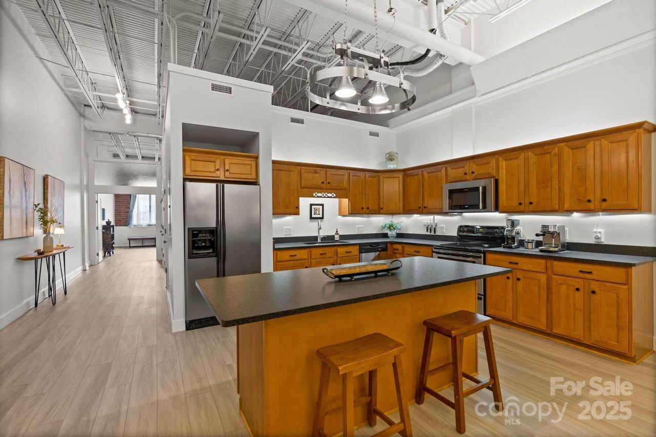 215 S Jefferson Ave. #102, West Jefferson, NC 28694
