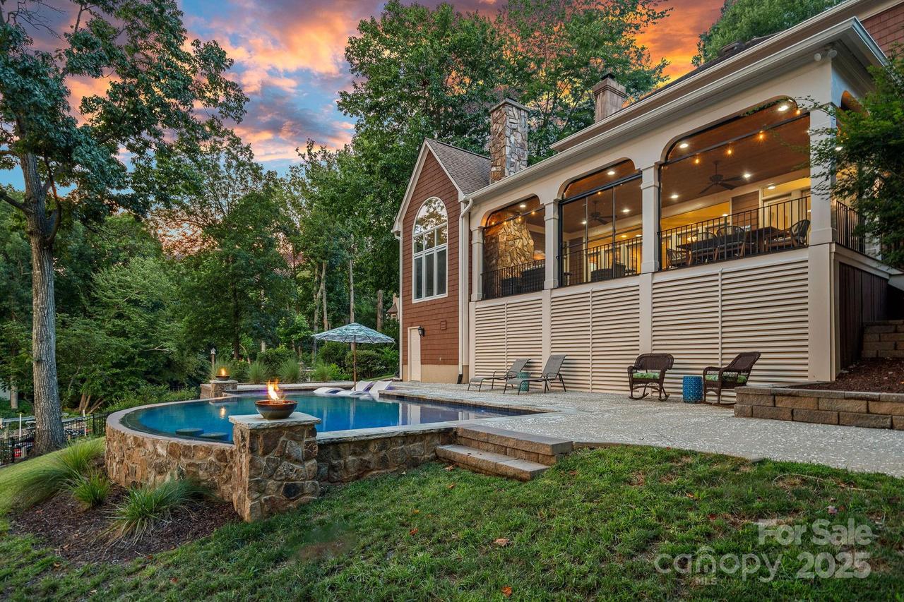 20338 Christofle Dr., Cornelius, NC 28031