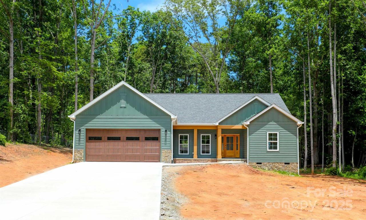 148 Oakdale Dr., Morganton, NC 28655
