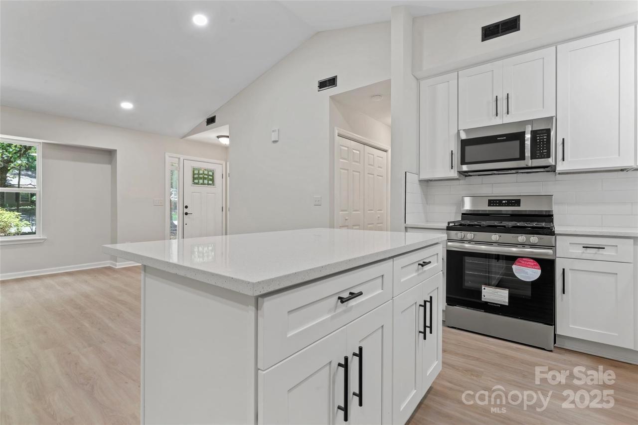 5534 Great Wagon Rd., Charlotte, NC 28215