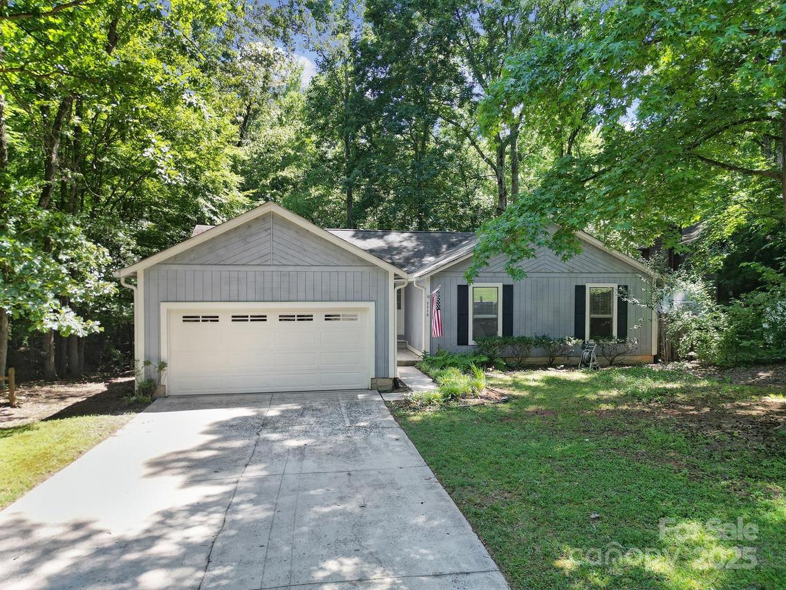 8416 Rittenhouse Cir., Charlotte, NC 28270