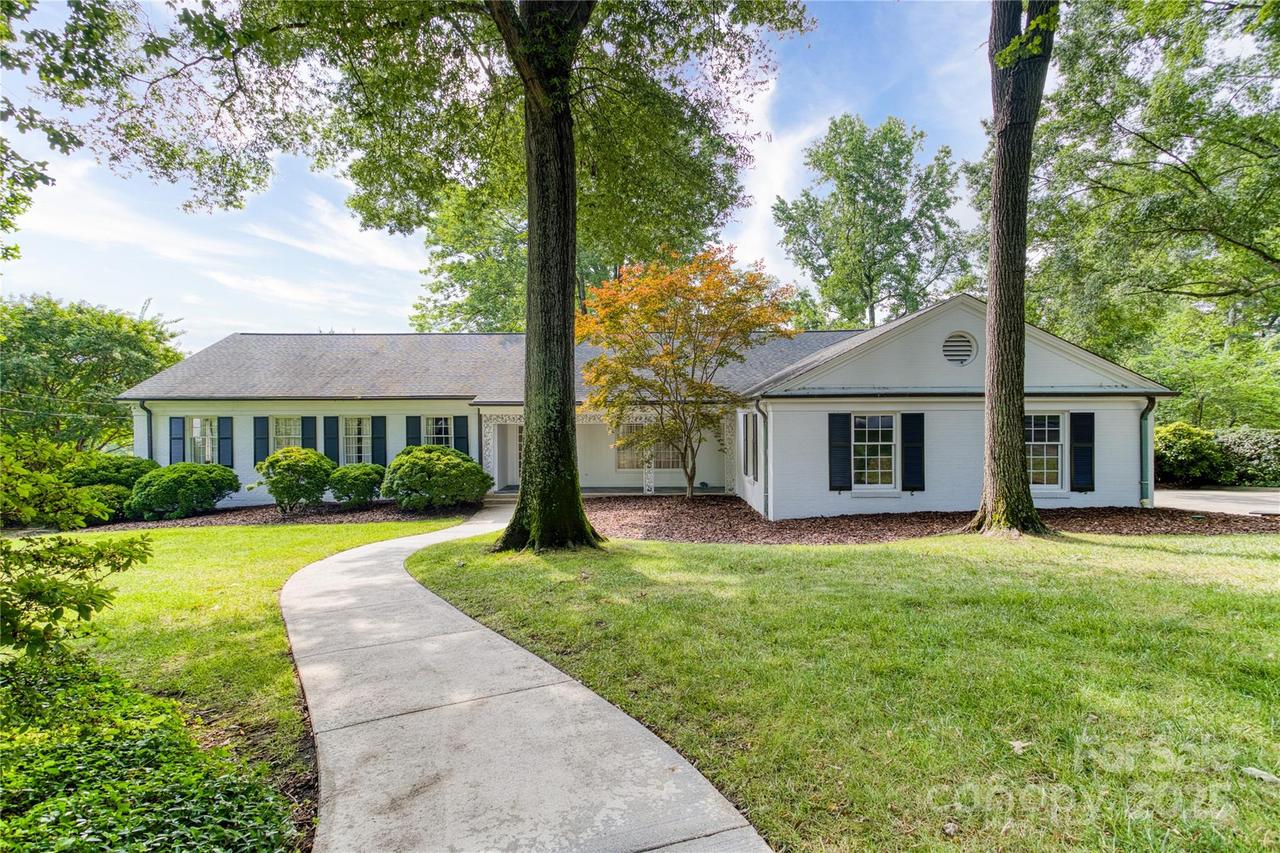 11 Pine Tree Rd., Salisbury, NC 28144