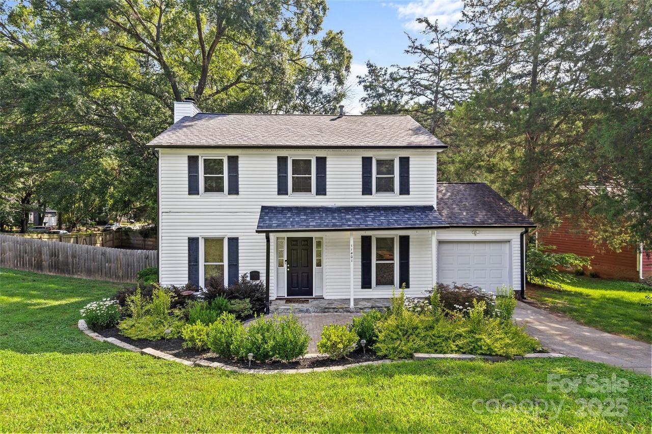 11401 Lone Star Cir., Charlotte, NC 28226