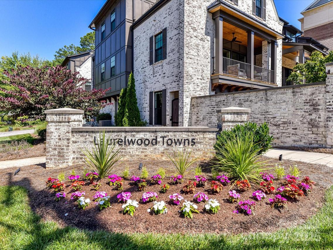 6531 Hazelton Dr., Charlotte, NC 28210