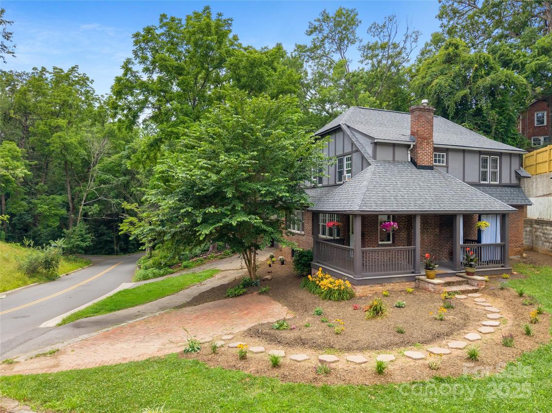 30 Caledonia Rd., Asheville, NC 28803