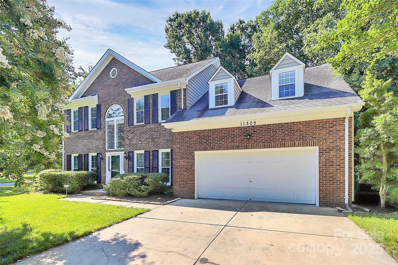 11305 Hunters Landing Dr., Charlotte, NC 28273
