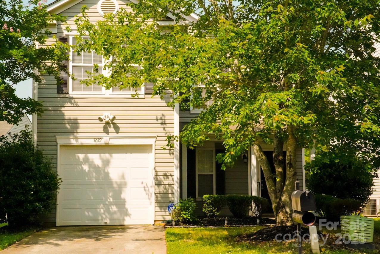 7619 Monarch Birch Ln., Charlotte, NC 28215