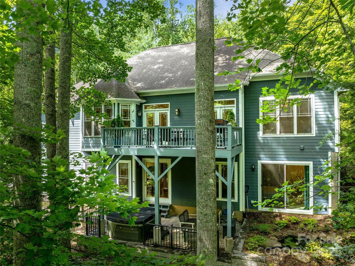 37 Gaston Mountain Rd., Asheville, NC 28806