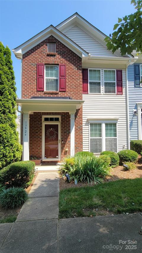 13926 Cypress Woods Dr., Huntersville, NC 28078