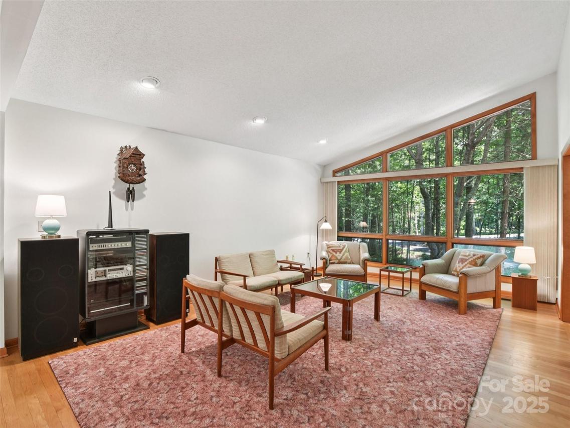 105 Sunningdale Dr., Flat Rock, NC 28731