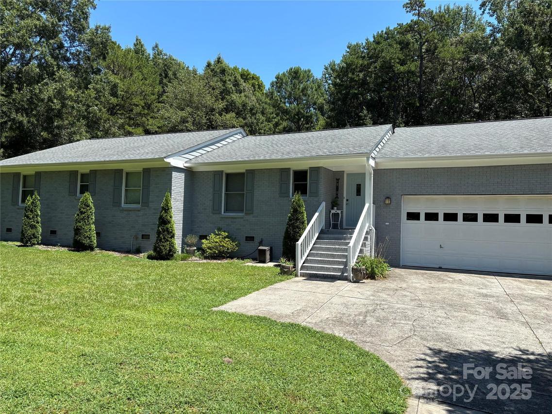 3711 Davis Dr., Charlotte, NC 28270