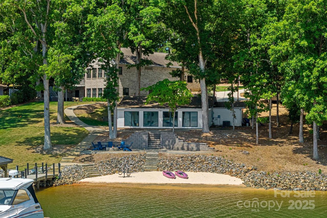 849 Kemp Rd., Mooresville, NC 28117