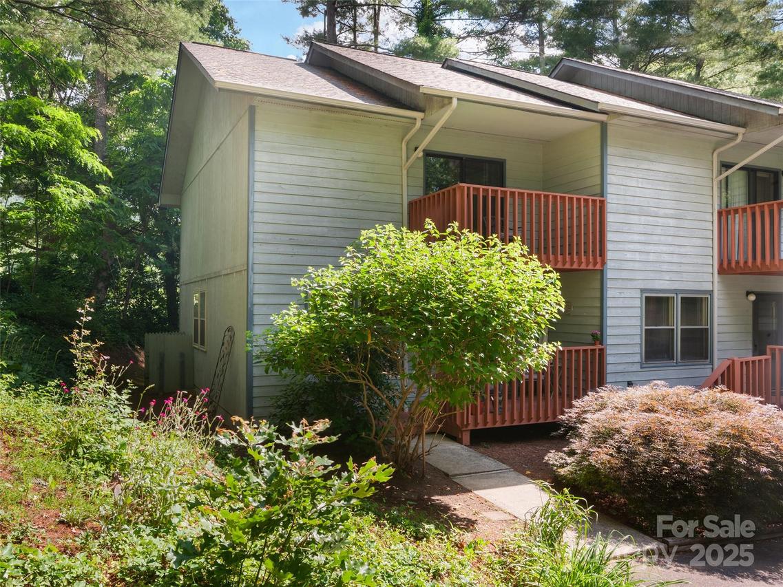 32 Marblegate Ct., Waynesville, NC 28785