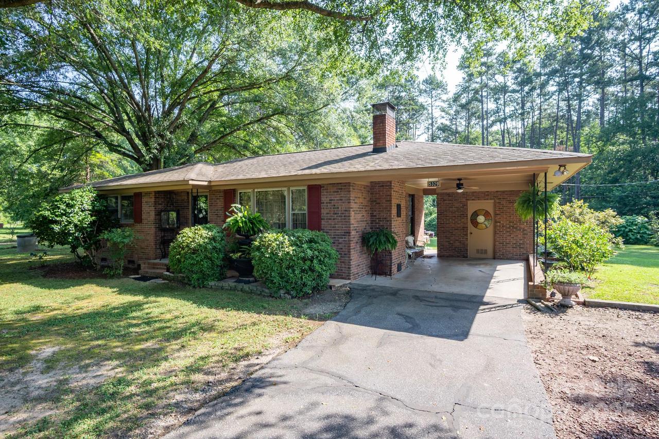 5329 E Highway 27 Hwy., Iron Station, NC 28080