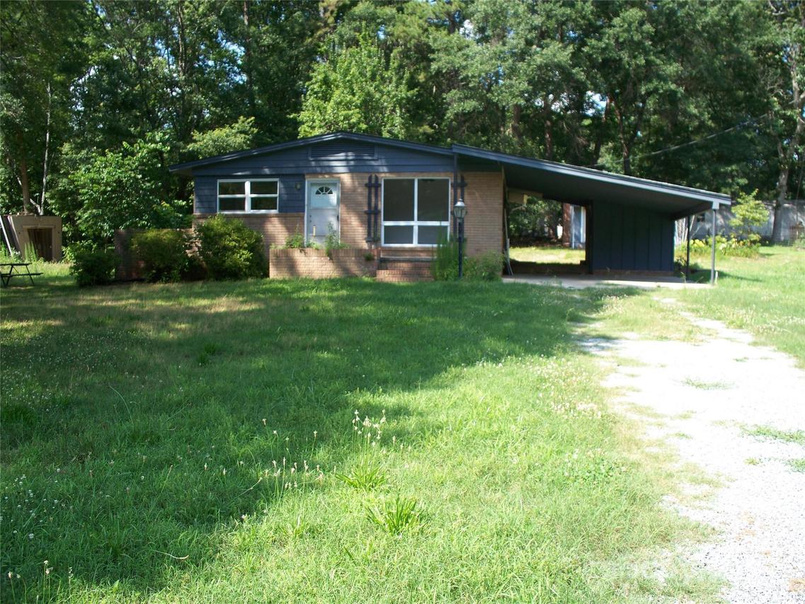761 Henry Rhodes Rd., Lincolnton, NC 28092