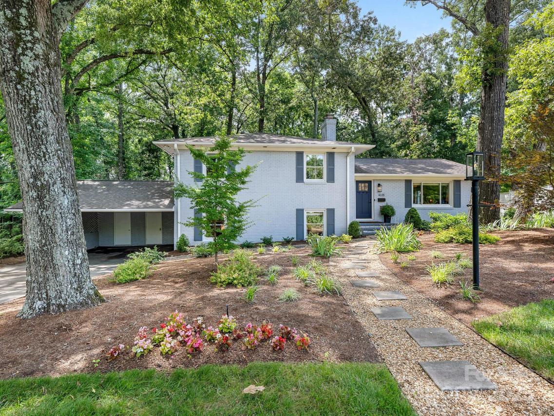 4618 Emory Ln., Charlotte, NC 28211