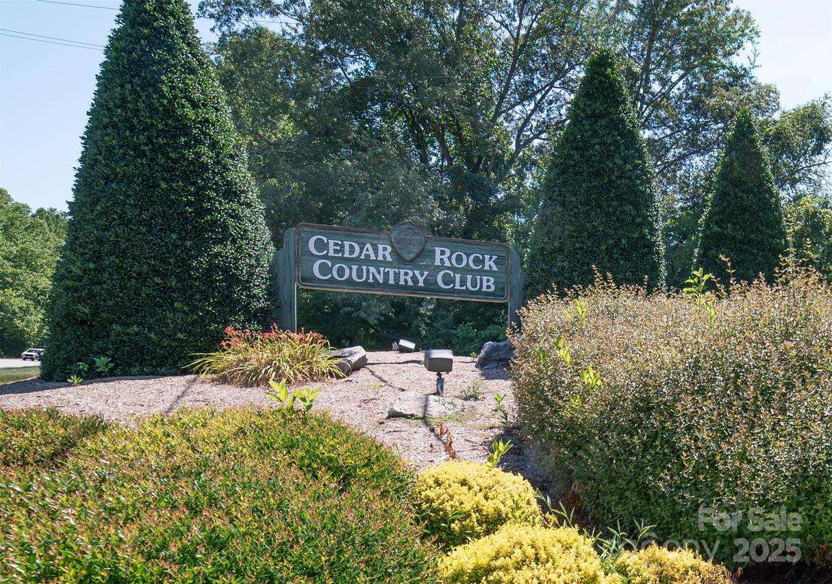 2770 Lakeview Dr., Lenoir, NC 28645