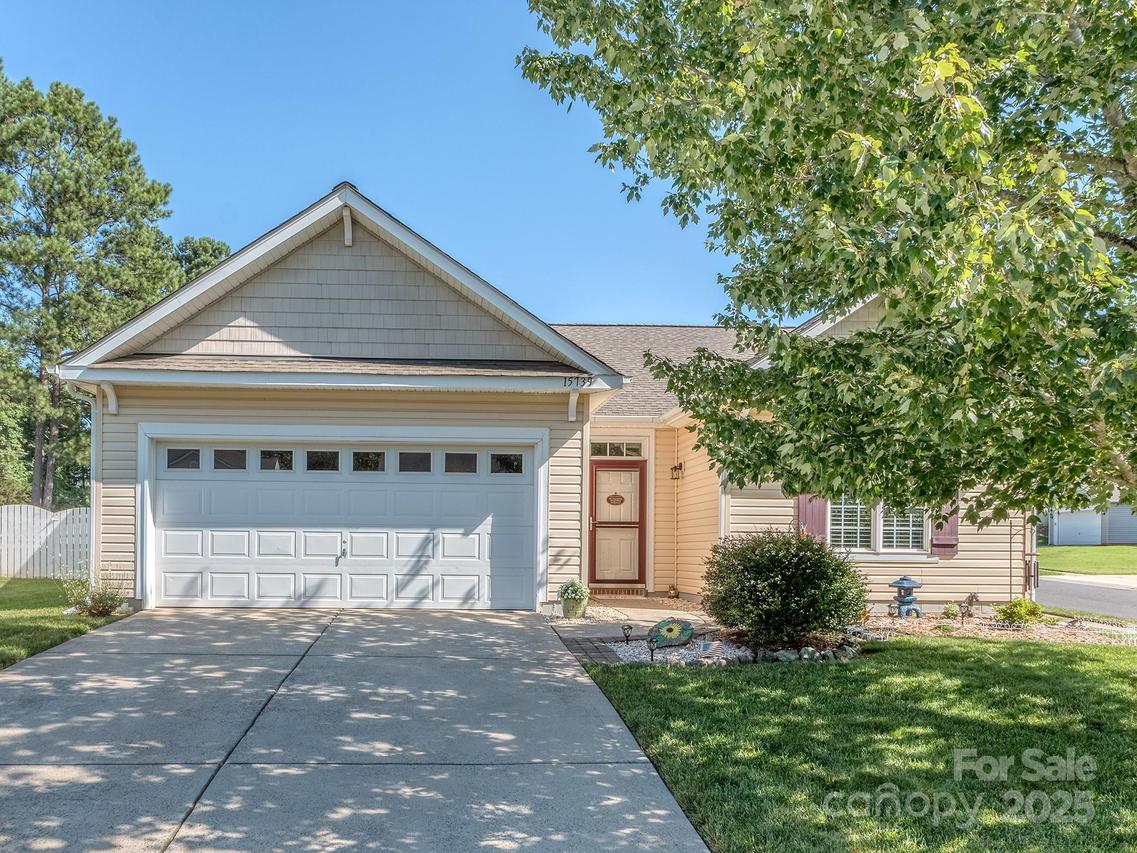 15739 Circlegreen Dr., Charlotte, NC 28273