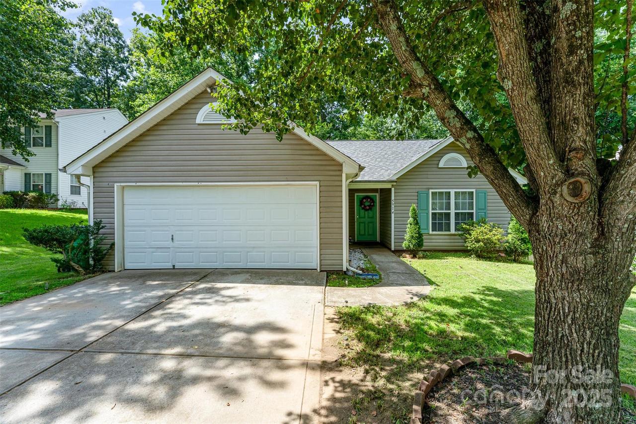 5914 Redding Rd., Charlotte, NC 28216