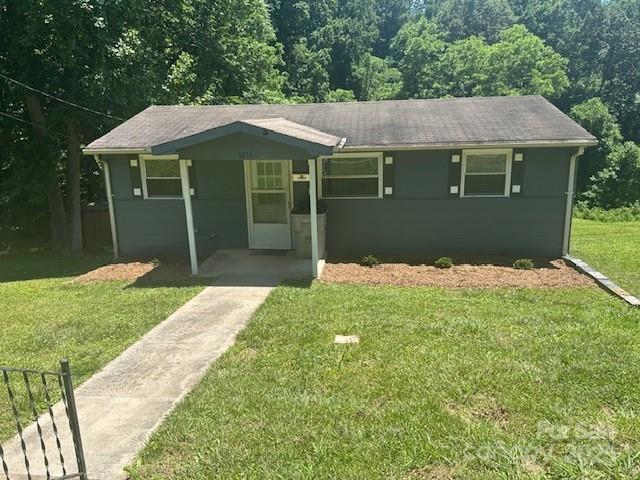 1011 Warren Pl., Lenoir, NC 28645