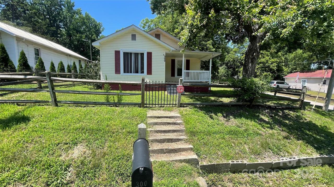 300 Gurley St., Kannapolis, NC 28081