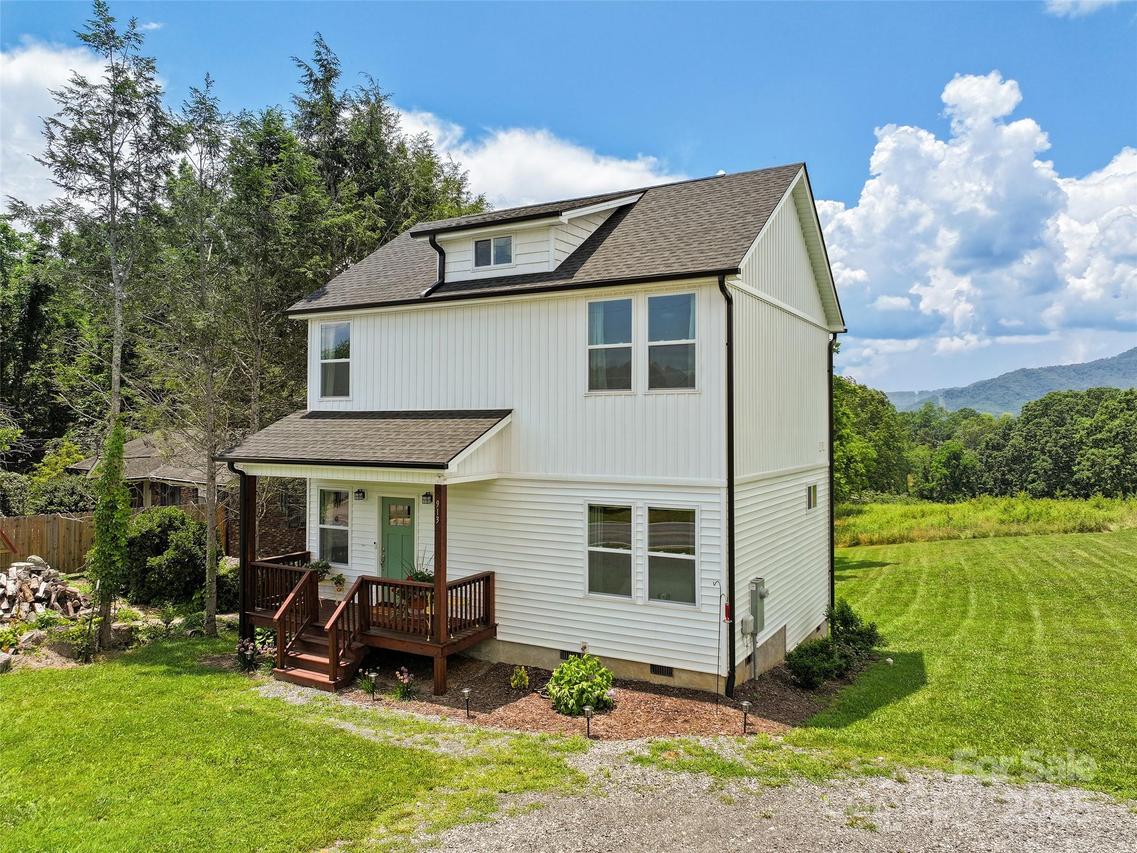 913 N Canton Rd., Canton, NC 8716