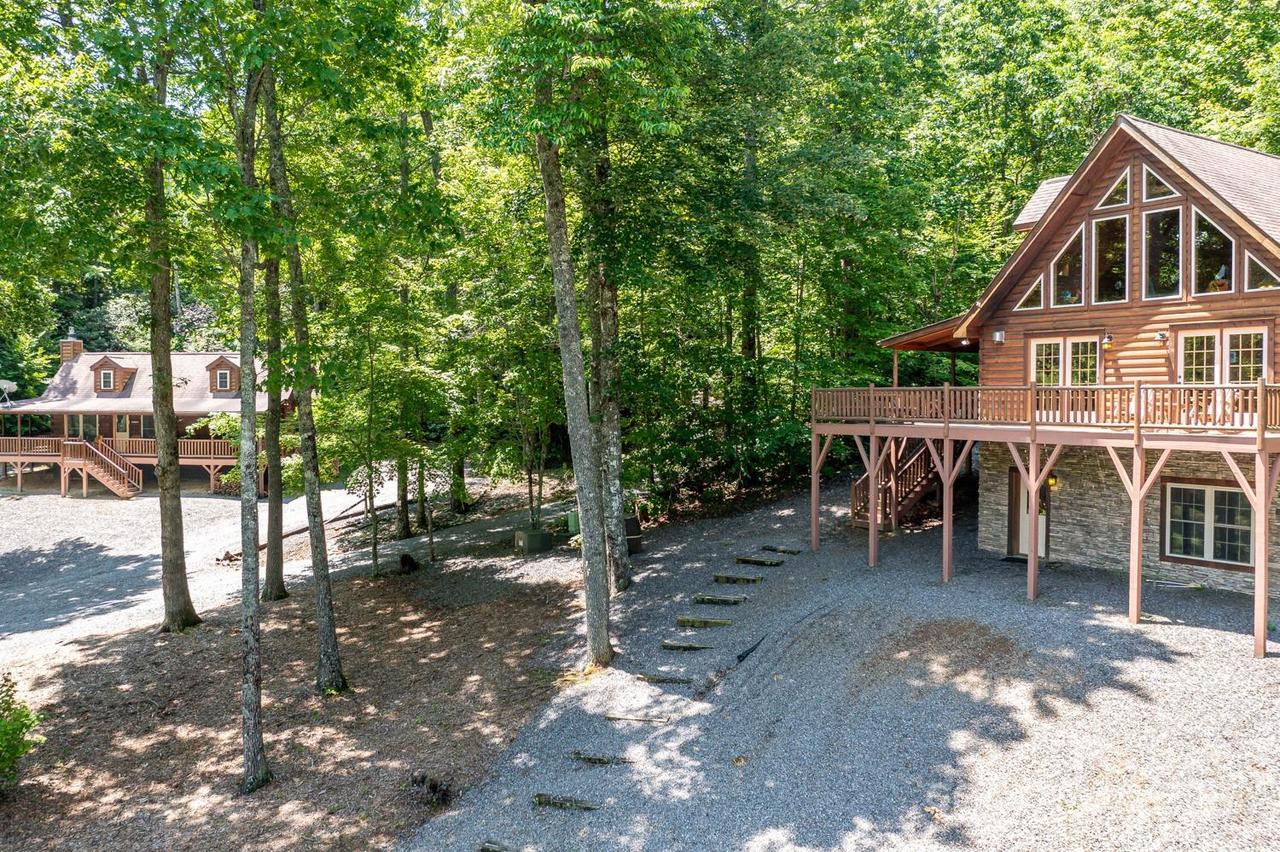 28 Upper Ridge Rd., Black Mountain, NC 28711