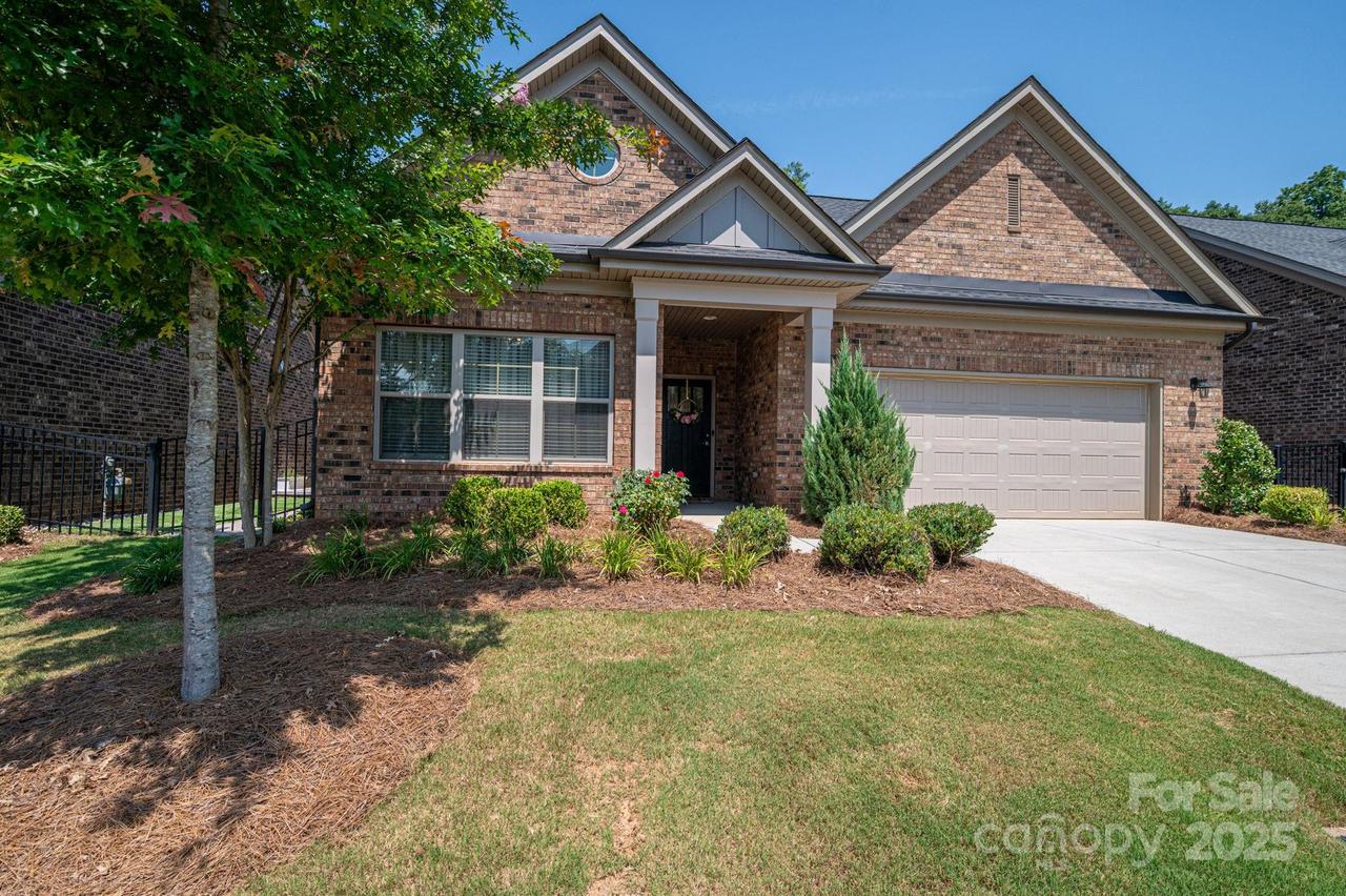 5268 Courtyard Ln., Belmont, NC 28012