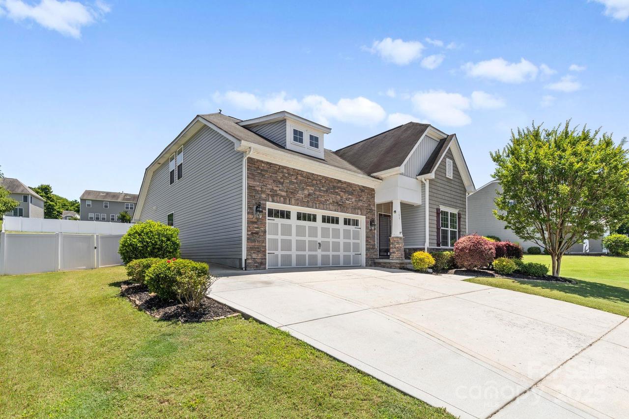 159 E Warfield Dr., Mooresville, NC 28115