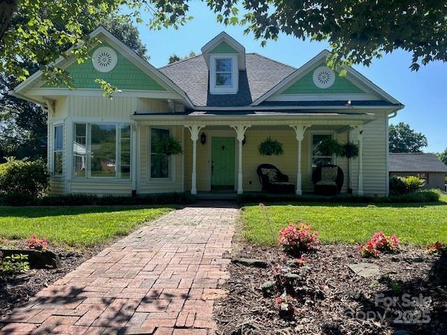 743 S College Ave., Newton, NC 28658