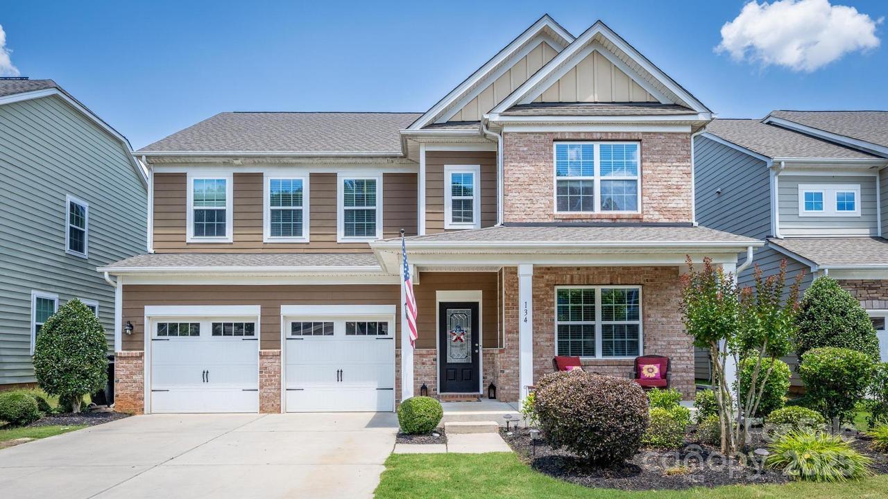 134 Cherry Bark Dr., Mooresville, NC 28117