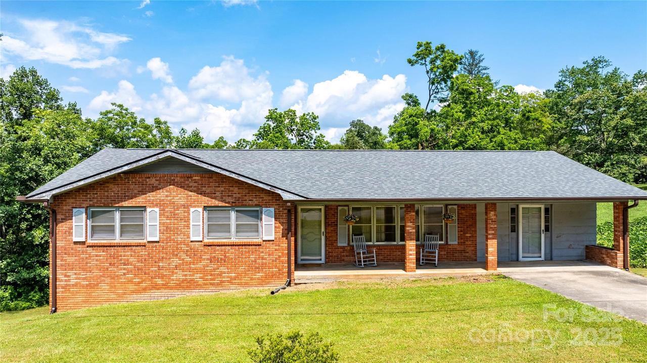 72 Cooper Dr., Nebo, NC 28761