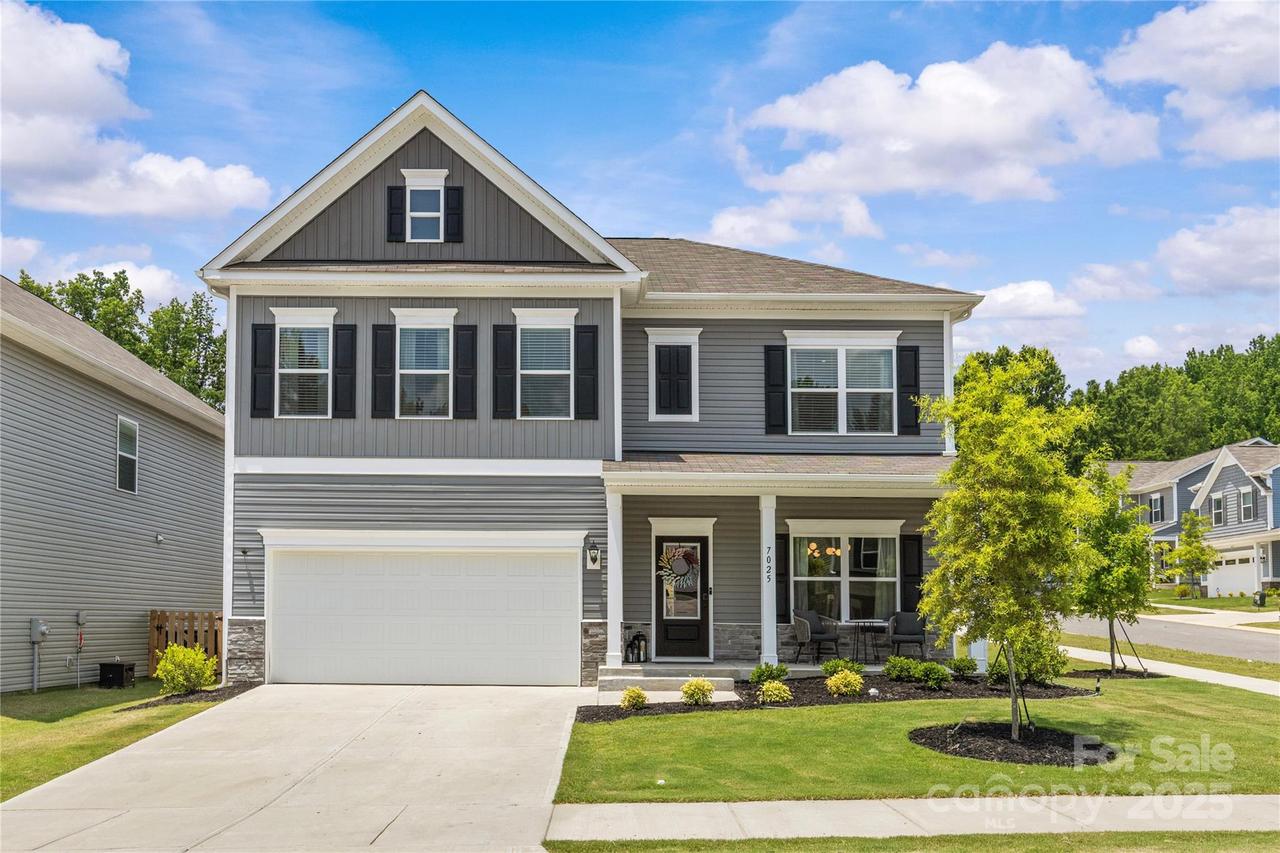 7025 Amberhouse Dr., Charlotte, NC 28212