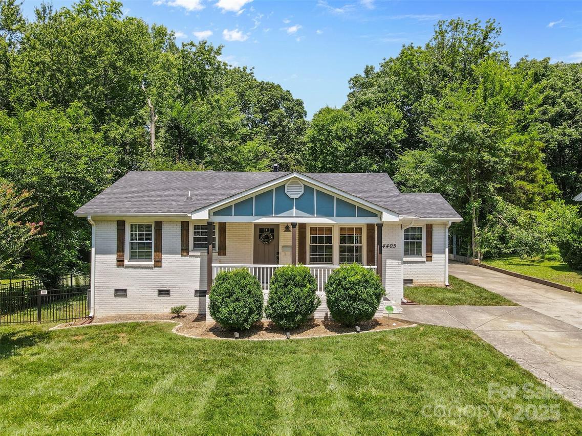 4405 Somerdale Ln., Charlotte, NC 28205