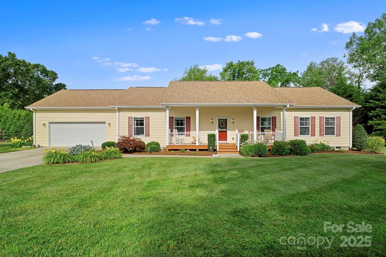 230 Blue Heron Dr. #57, Mills River, NC 28759