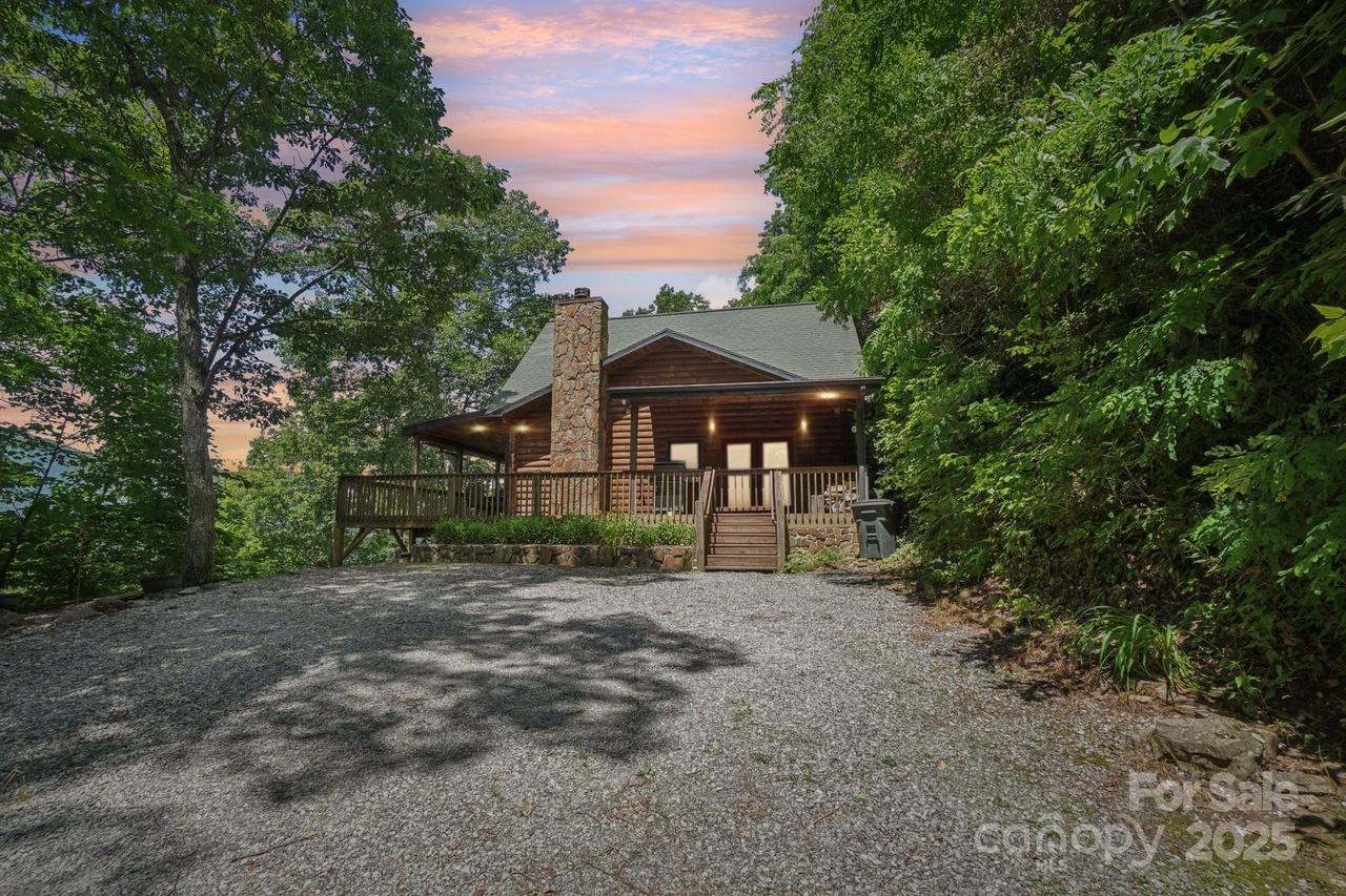 1253 Forest Dr., Maggie Valley, NC 28751